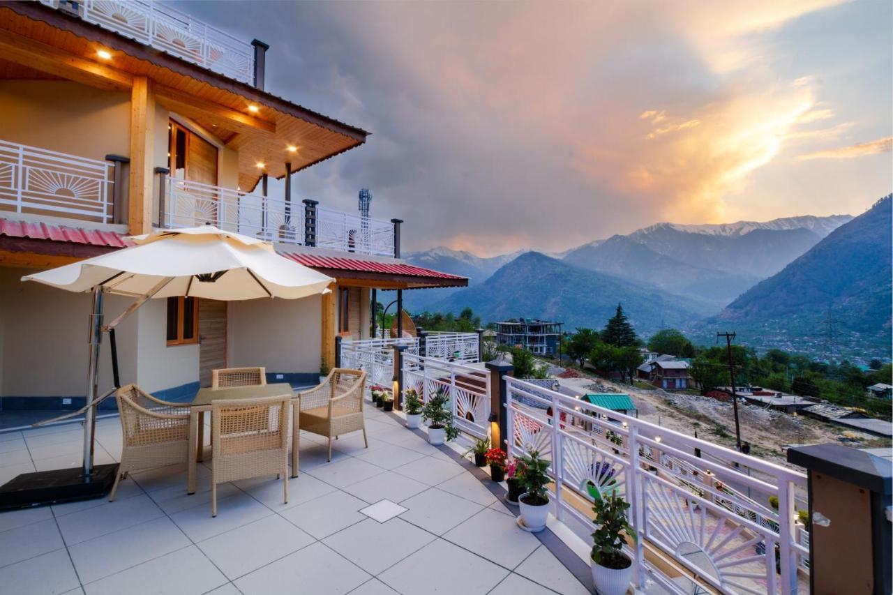 Anand Vardhan Resorts Manāli Exterior foto
