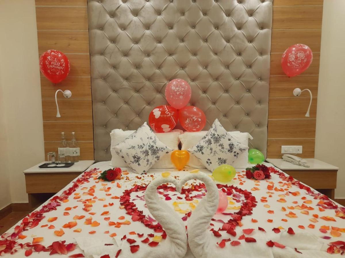 Anand Vardhan Resorts Manāli Exterior foto