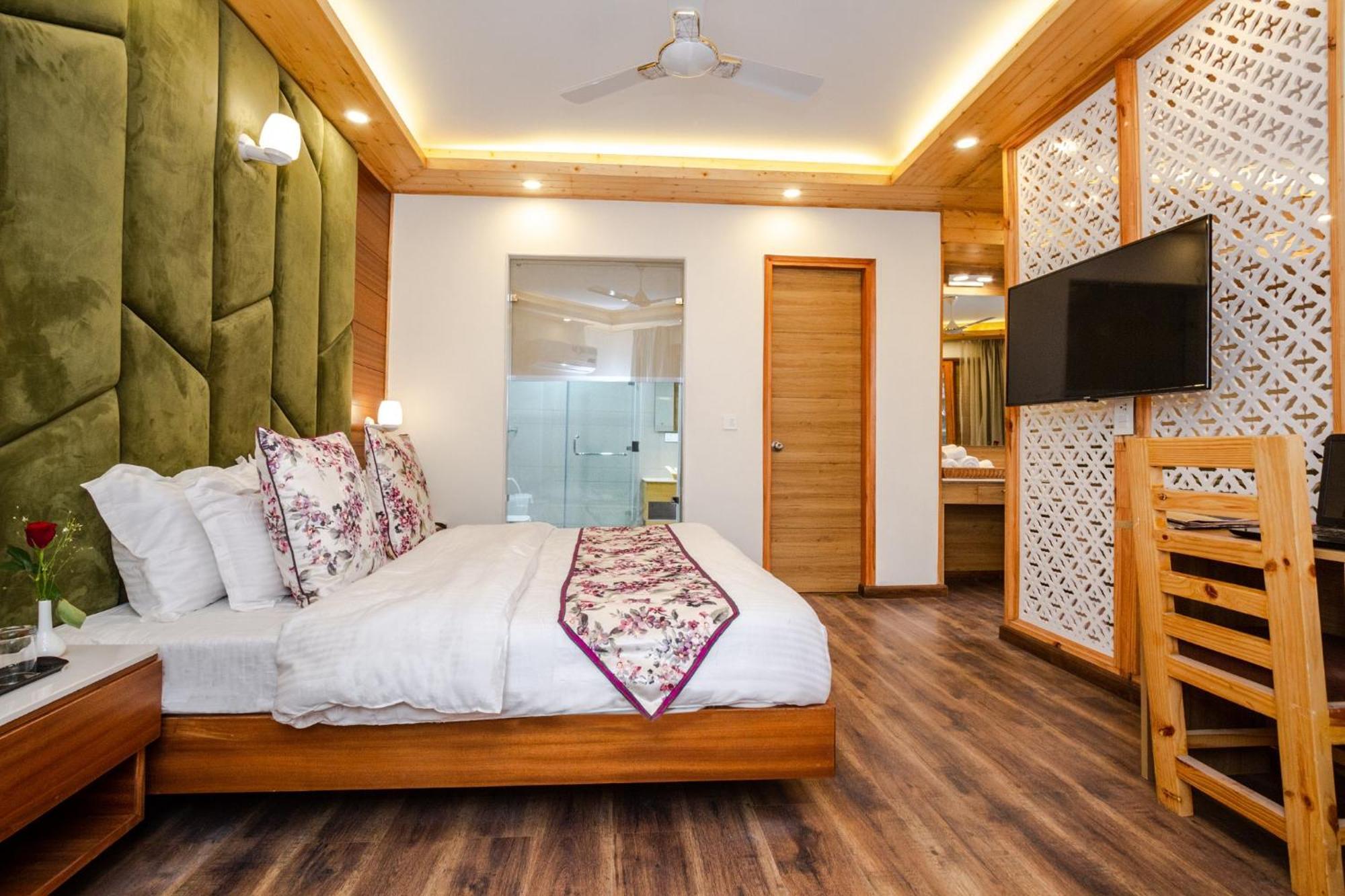 Anand Vardhan Resorts Manāli Zimmer foto