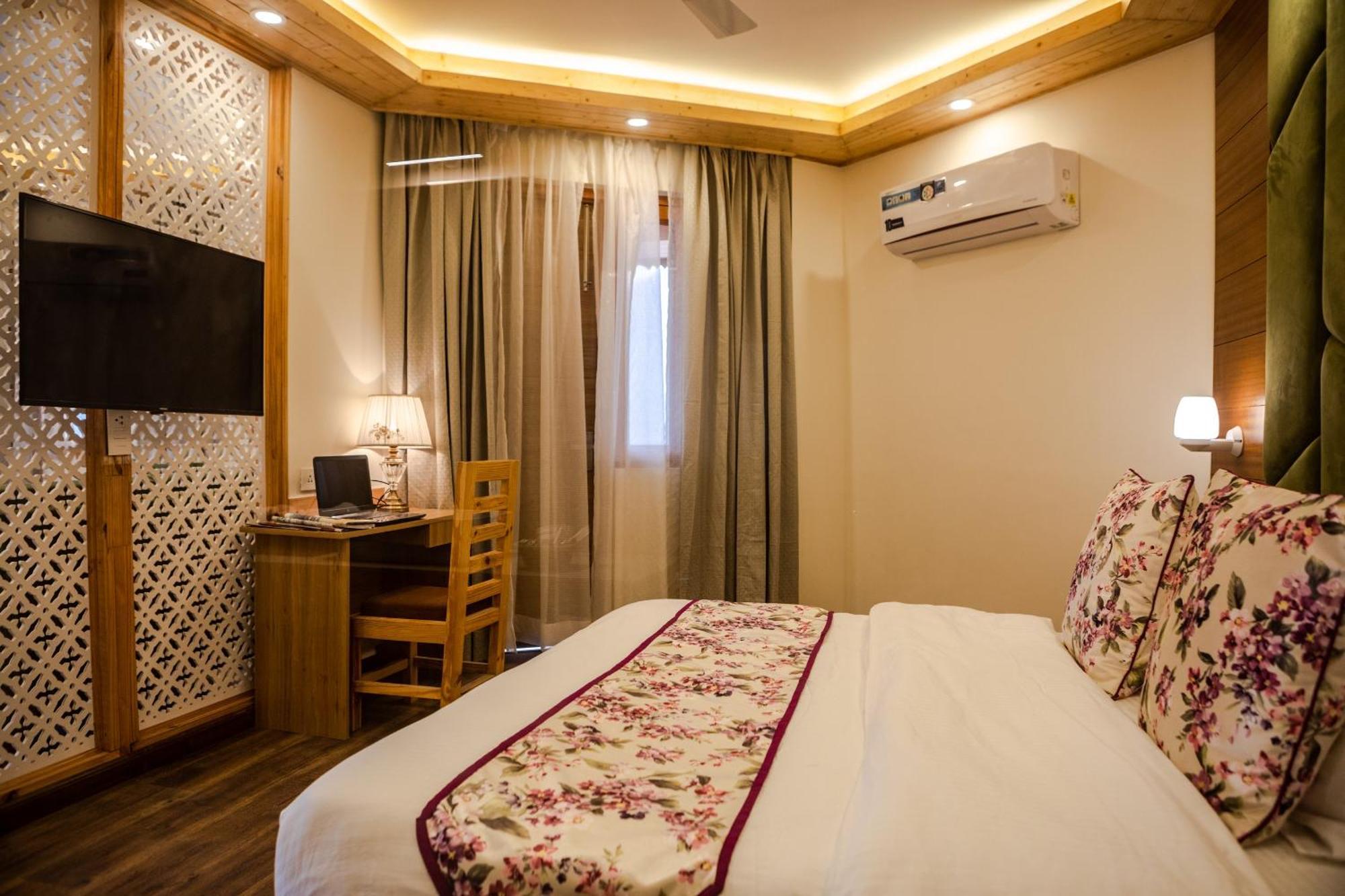 Anand Vardhan Resorts Manāli Zimmer foto